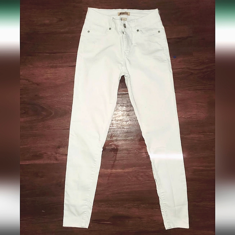 Skinny jeans